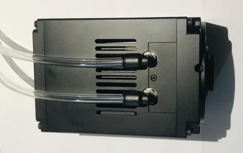 水冷管連接到相機上面的水管接頭上.png 水冷管連接到相機上面的水管接頭上.png