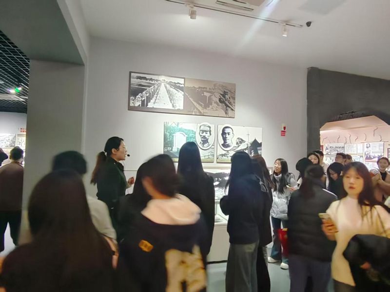 “緬懷英烈  致敬英雄” ——山東省菏澤藝術(shù)學(xué)校走進冀魯豫邊區(qū)紀念館